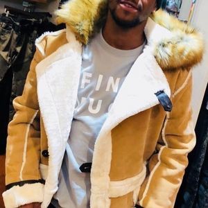 Meet your Posher, Tony